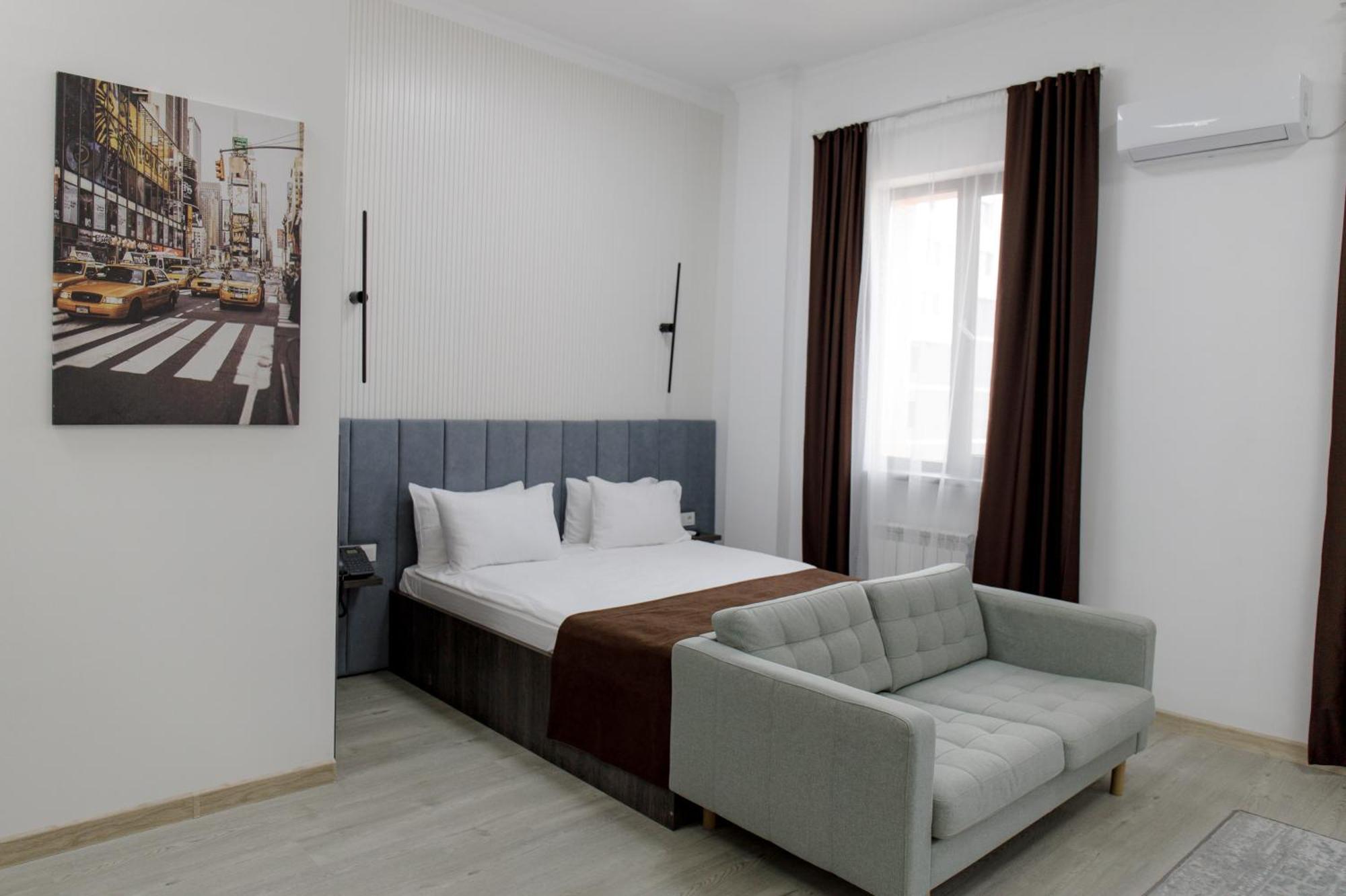 Infinity Plaza Block 1 Atyraū Exterior foto