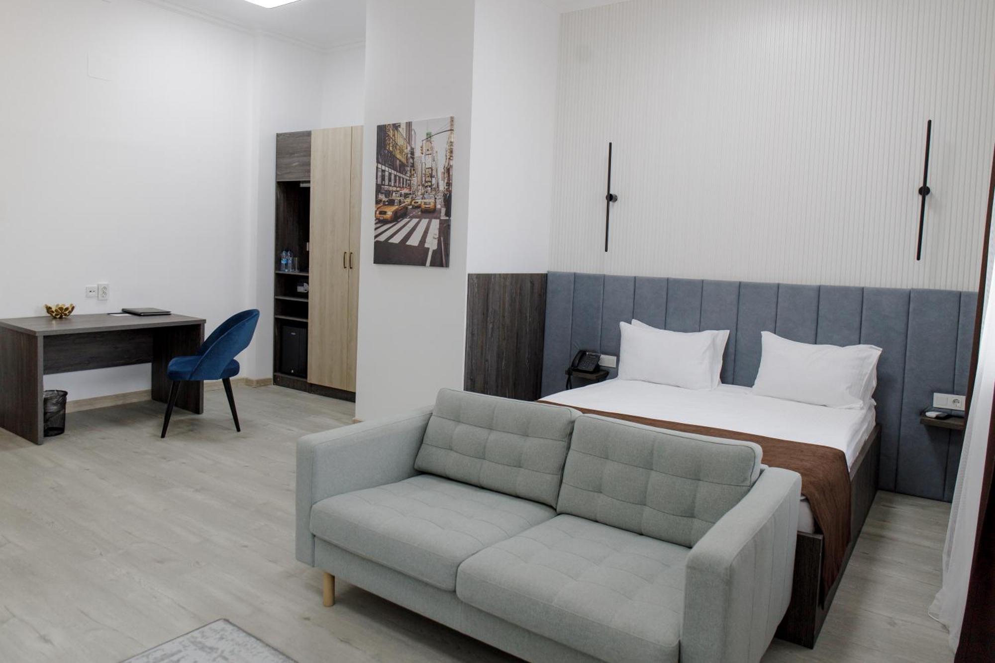 Infinity Plaza Block 1 Atyraū Exterior foto